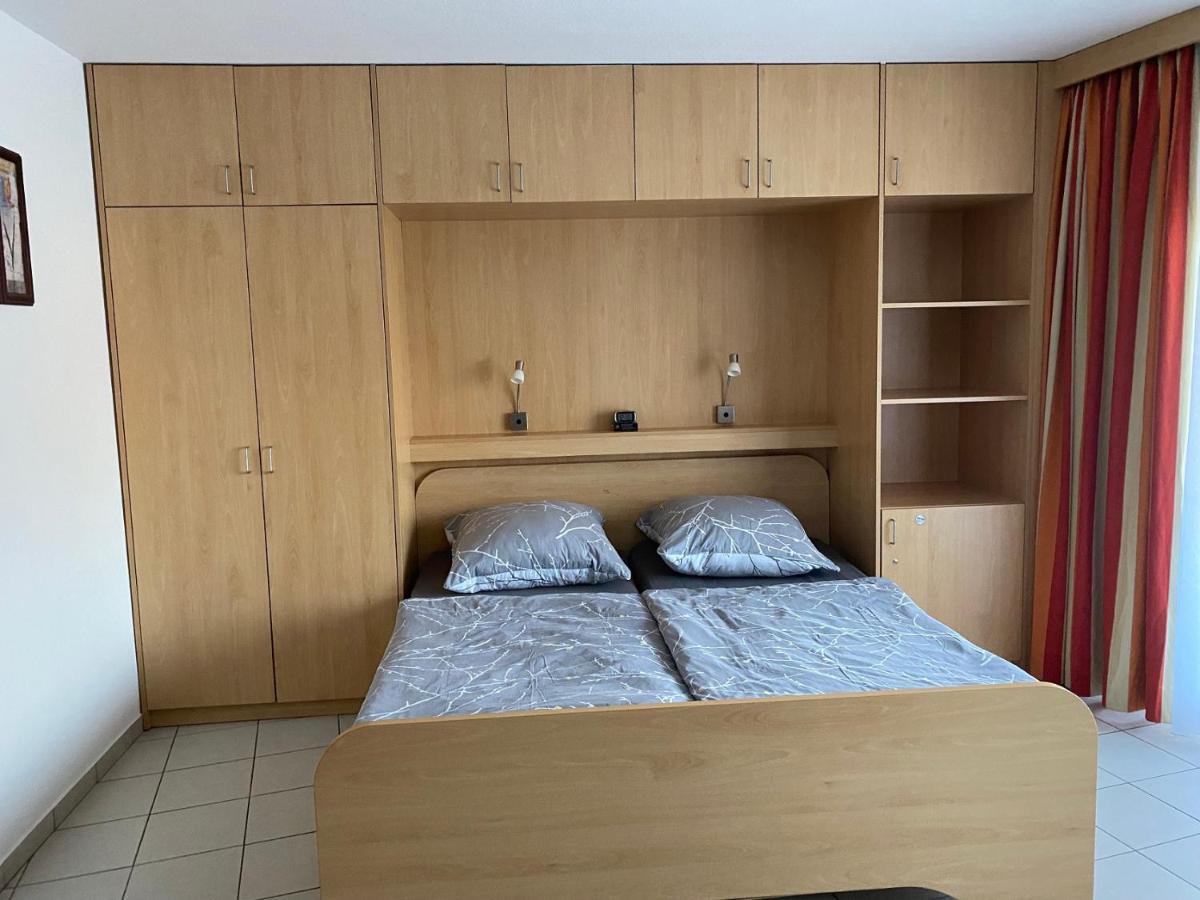 Appartement Am Sonnenhang Erdgeschoss บัดโรเทนเฟลเดอ ภายนอก รูปภาพ